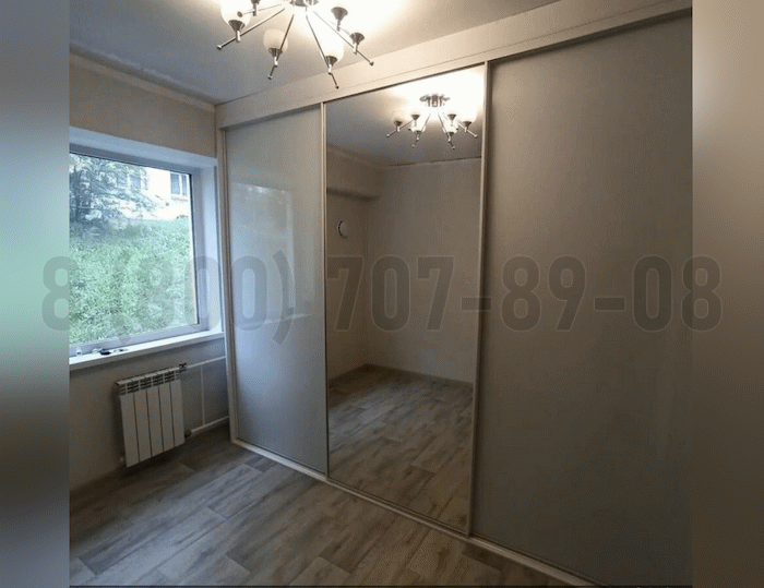 Шкаф серого цвета в Звенигороде